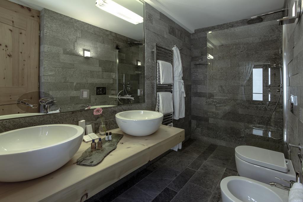 Hotel Chesa Stuva Colani 4*